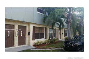 811 Nw 46th Ave 811, Plantation