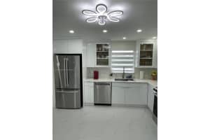 150 S Hollybrook Ter 303, Pembroke Pines