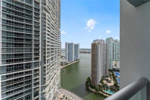 495 Brickell Ave 3208, Miami