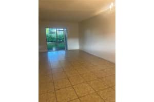 725 Nw 103rd Ter 101, Pembroke Pines