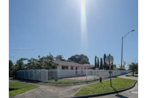 3495 W 2nd Ave, Hialeah