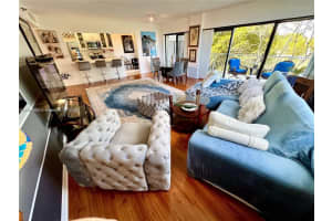 3850 Washington St 317, Hollywood