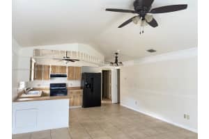 4926 Vincennes 5, Cape Coral