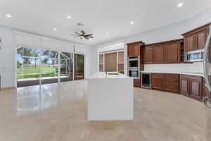 2468 Bay Isle Ct, Weston