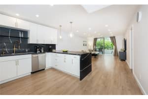 600 Three Islands Blvd 214, Hallandale Beach