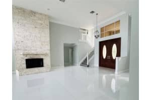 1243 S Manor Dr S, Weston