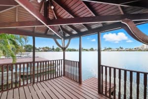 7048 W 17th Ct, Hialeah