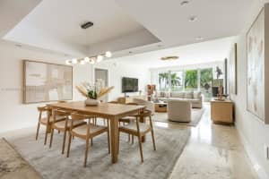 2627 S Bayshore Dr 504, Miami