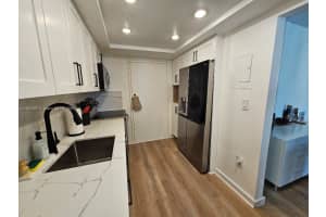 18061 Biscayne Blvd 1602, Aventura