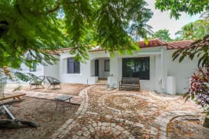 870 Ne 82nd St 2, Miami