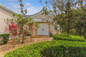 5774 Sw 76th Ter, South Miami