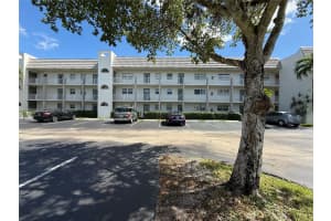 8450 Sunrise Lakes Blvd 111, Sunrise