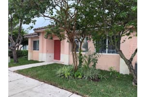 553 Nw 208th Ter 553, Pembroke Pines