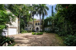 5801 Pine Tree Dr, Miami Beach