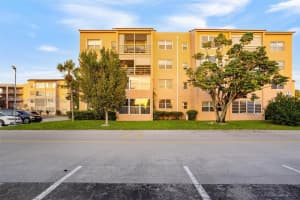 2861 Somerset Dr 203, Lauderdale Lakes