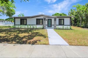 13885 Nw 5th Ave, North Miami