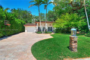 6461 Sw 74th St, South Miami