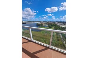 5077 Nw 7th St Ph17, Miami 5077 Nw 7th St Ph17, Miami