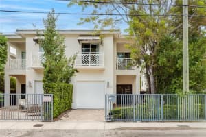 3056 New York St 3056, Miami