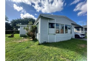 21870 Nw 1st St H, Pembroke Pines