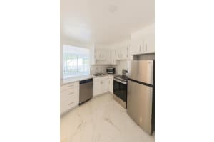 1710 Ne 191st St 307-3, Miami