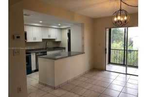 8401 Sw 107th Ave 313e, Miami