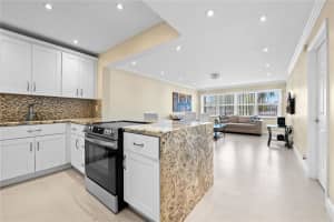 329 Se 3rd St 103s, Hallandale Beach 329 Se 3rd St 103s, Hallandale Beach