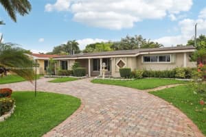 3842 Jasmine Avenue, Miramar