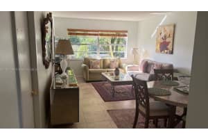 5141 W Oakland Park Blvd 208, Lauderdale Lakes