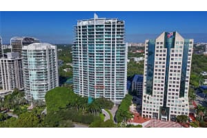 2627 S Bayshore Dr 903, Miami