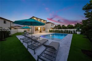 10800 W 35th Way, Hialeah