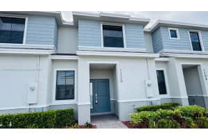 1220 Ne 5th Ct, Florida City