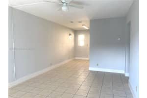 240 Nw 5th Ave W, Dania Beach 240 Nw 5th Ave W, Dania Beach