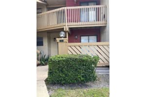 13055 Albright Ct 14, Wellington