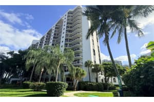 3610 Yacht Club Dr 414, Aventura