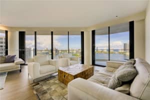2800 Island Bl 2904, Aventura