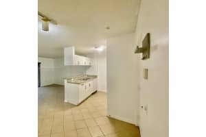 450 S Park Rd 5-304, Hollywood