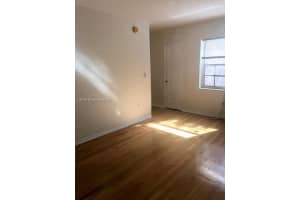 1002 S Douglas Rd 4, Coral Gables