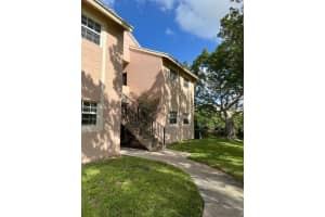 620 Cypress Club Way I13, Deerfield Beach