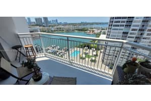 18071 Biscayne Blvd 1801, Aventura