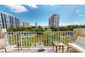 11111 Biscayne Blvd 6a, Miami