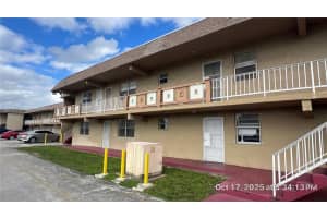 301 Nw 177th St 141, Miami Gardens