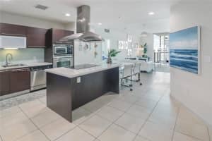 7928 East Drive East Dr 1002, North Bay Village