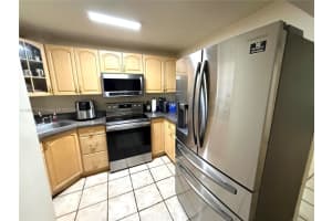 10850 W Flagler St D212, Sweetwater