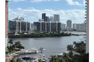 3300 Ne 191st St 1518, Aventura