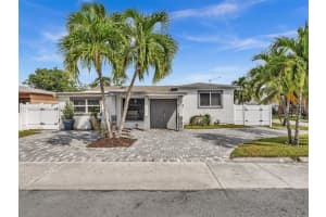 100 Nw 8th Ave, Hallandale Beach