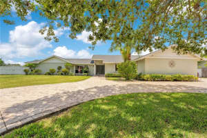 15300 Sw 164th St, Miami