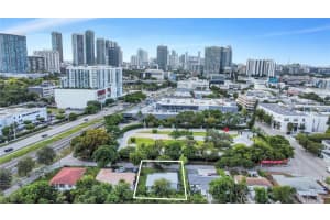 231 Ne 43rd St, Miami