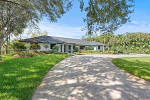 15901 Sw 54th Pl, Southwest Ranches