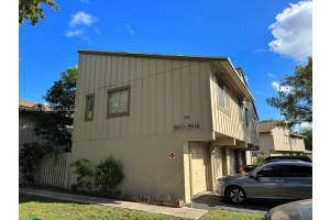 5616 Nw 21st St 30-e, Lauderhill